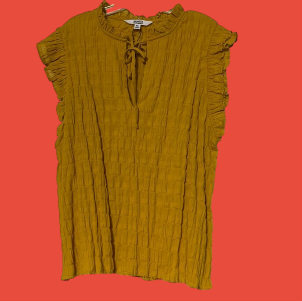 NWOT BB Dakota Steve Madden top M
